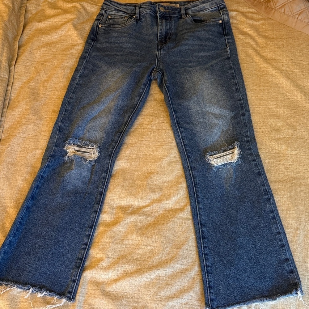Tractr Girls High Rise Distressed Straight Leg Jean with Raw Hem. Size 12.